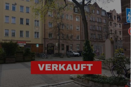 Gut geschnittene Stadtwohnung mit Balkon